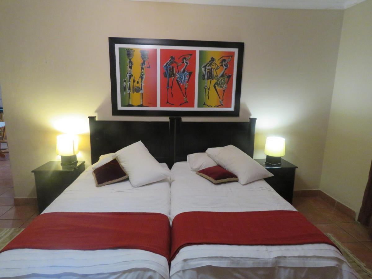 Dumehlezi Self Catering Villa Sodwana Bay Bagian luar foto