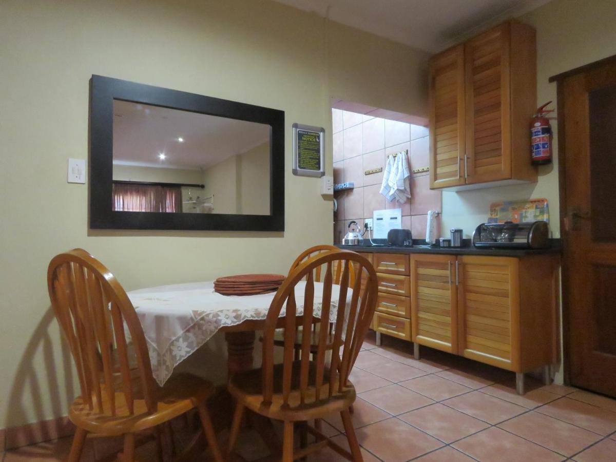 Dumehlezi Self Catering Villa Sodwana Bay Bagian luar foto