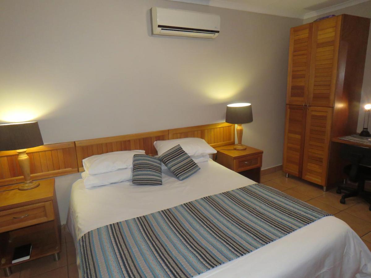 Dumehlezi Self Catering Villa Sodwana Bay Bagian luar foto